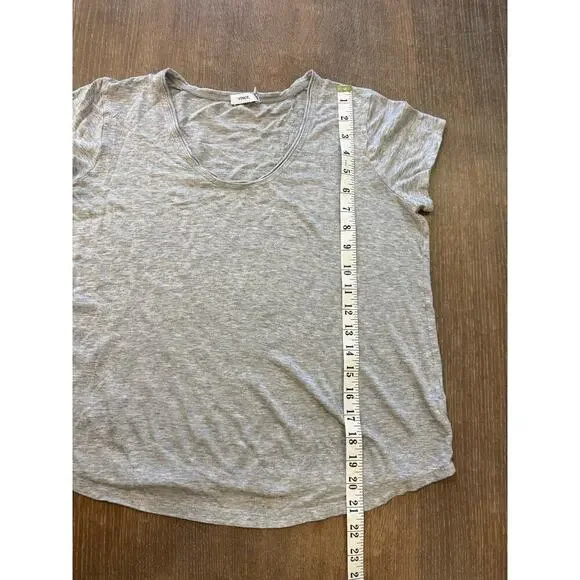 VINCE Heather Gray V Neck Tee T-Shirt Top Women size XS - Picture 7 of 8